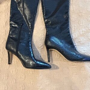 Nine West Black Croc-Patterned Heeled Boots